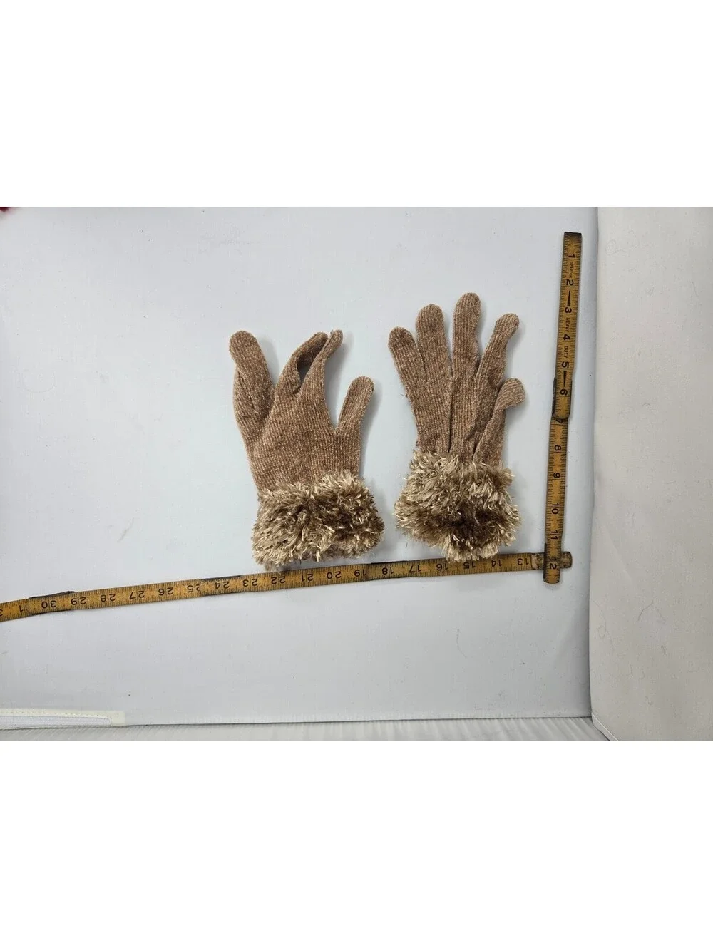 Cejon Taupe Brown Knit Gloves Faux Fur Eyelash Trim Cuffs Soft Rayon Blend OSFM